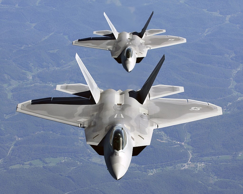 USA beholder F-22 Raptor – skal lede fremtidens dronekrig