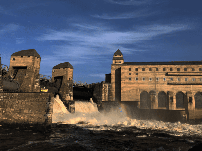 Strøm-Norge-Vannkraft-kraftverk-foss-strømpriser-norske-strømpris