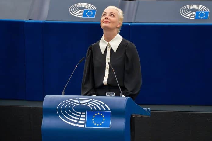 Julia-Navalnya-EU-tale