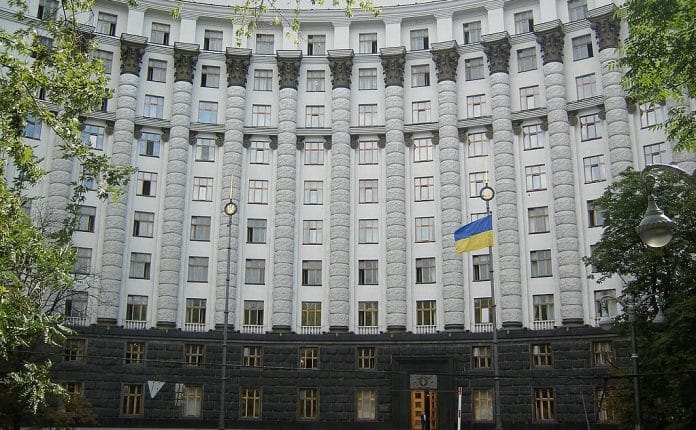 Finans-Ukraina-bygg-Pengepolitikk