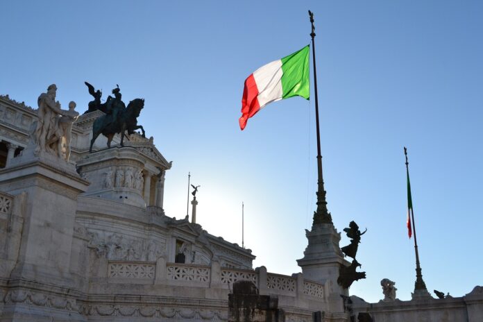 Italia-monument-flagg-vittorio-emanuele