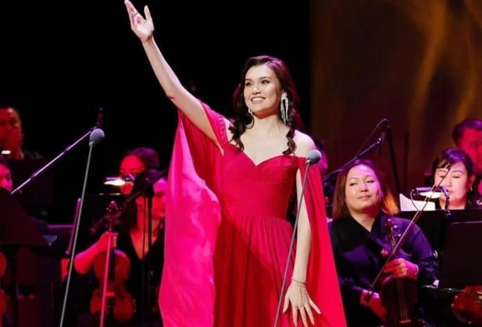 Opera-kasakhstanske-Aigerim-Altynbek