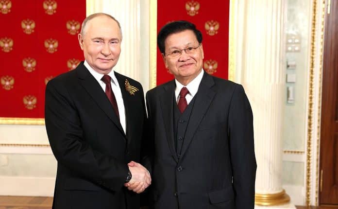 Putin-Laos-president-kommunist