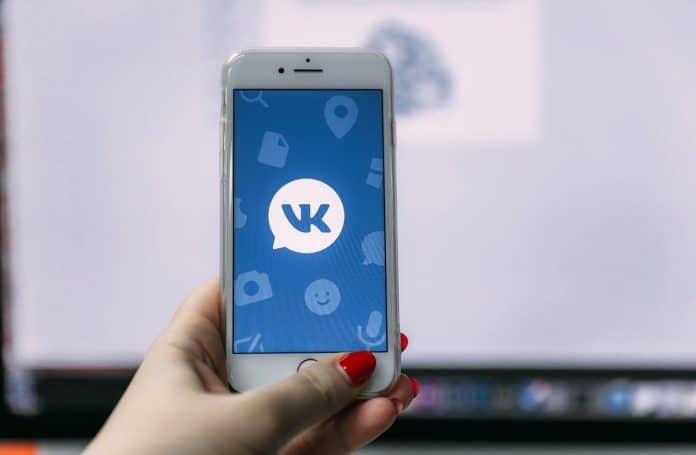 Vkontakte-logo-iphone-russland-russisk-app
