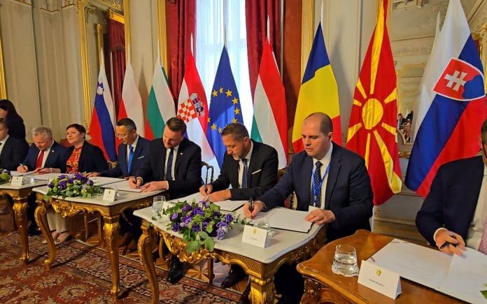 egionale kapitalmarkeder sammen med Kroatia, Polen, Slovakia, Ungarn, Romania, Bulgaria og Nord-Makedonia.