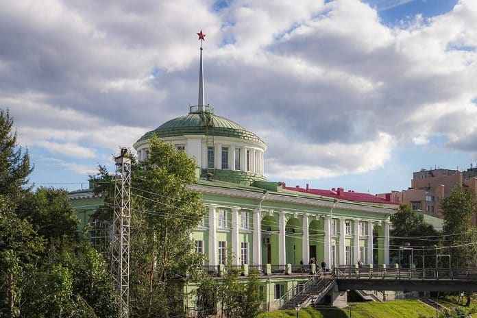 Murmansk-jernbanestasjon-Russland