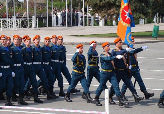 Russland-Pixabay-parade-soldater