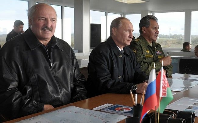 Zapad-2013-Lukasjenko-Putin-øvelse