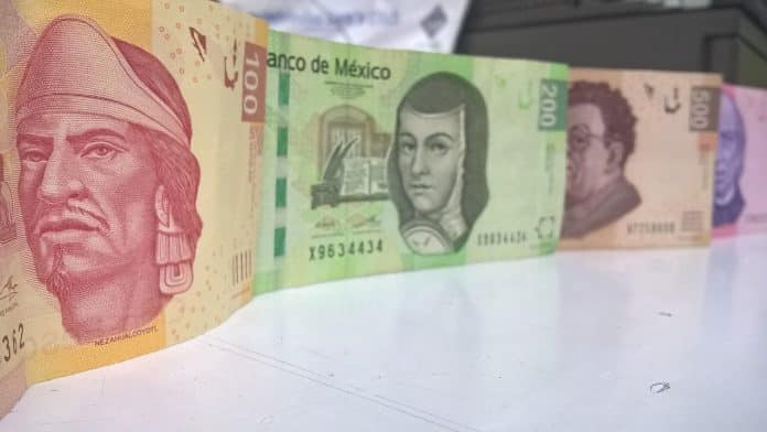 Mexico-peso-sedler-kontanter-penger