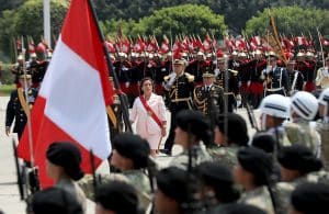 Peru-president-parade