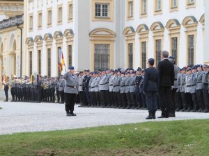 Bundeswehr-kvinne-offiser-tyskland-forsvar-hær-