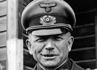 Heinz Guderian: Fra panzer- og blitzkriegpionér til Hitlers mann og Nazi-kollaps 🔒