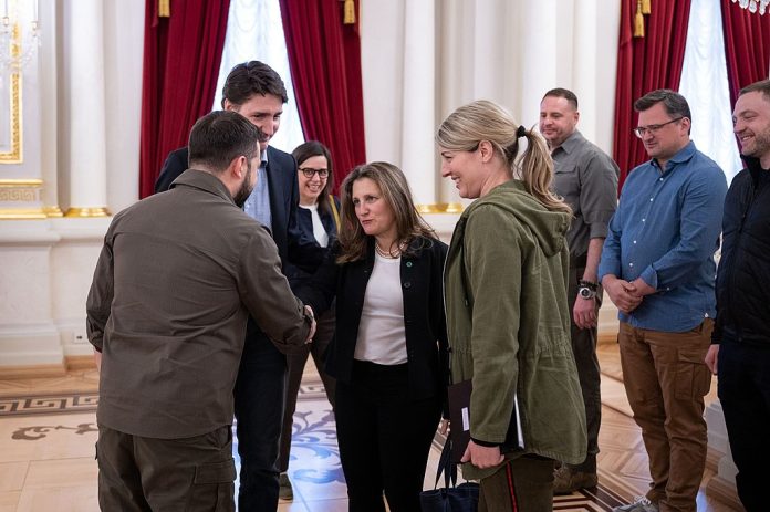 Canada-Ukraina-Joly-Freeland-Trudeau-møte-2022