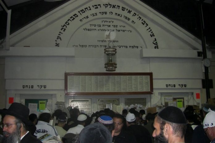 Uman-Jøder-Ukraina-Nyttår-gravkammer-rabbi