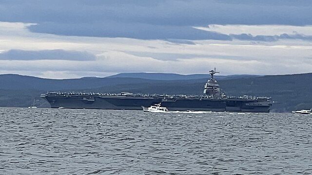 USS_Gerald_R._Ford_at_Jeløya