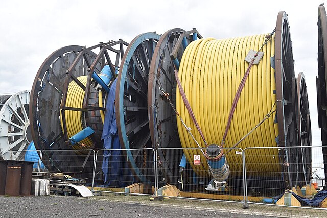 Undersea_cable_reels_-_geograph.org.uk_-_8111508