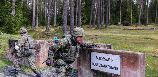 Bundeswehr-Trening-Soldater-tyske-tysk-hær