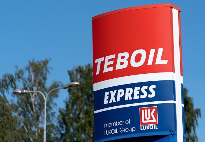 Teboil-Lukoil-Finland-skilt
