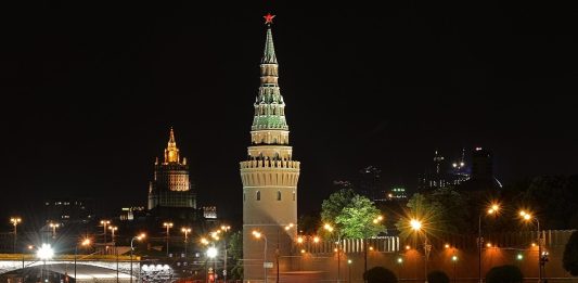 Kremlin-Moskva-Rød-stjerne