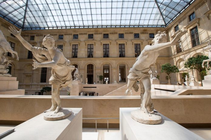 Louvre-Museum-Statuer-Apollo-daphne