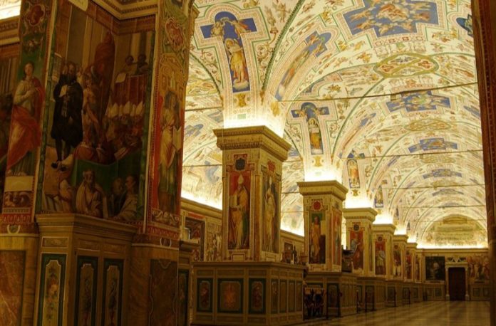 Vatikan-bibliotek-hall