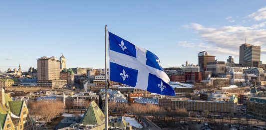 Quebec-Canada-flagg