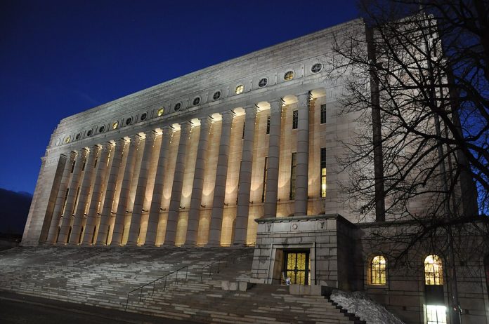 Finland-riksdag-storting-bygg-politikk