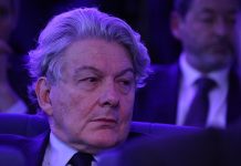 USA nekter tidligere EU-kommissær innreise etter påstander om sensur