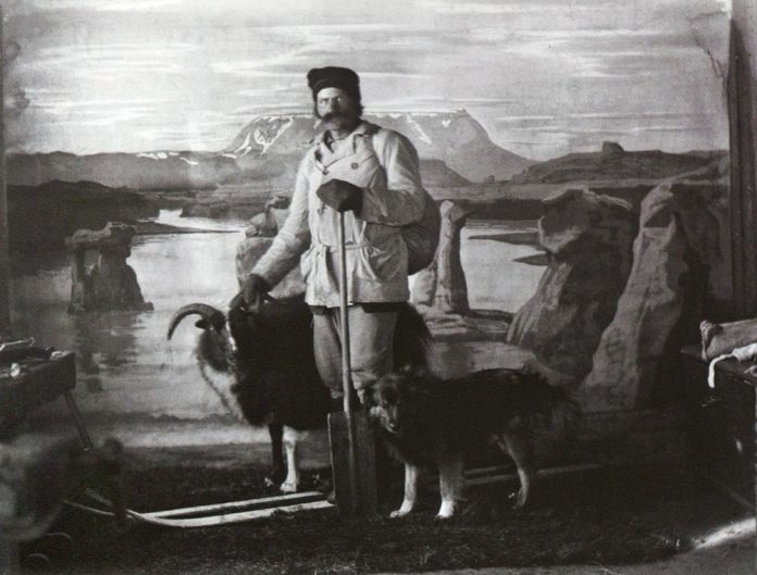 Fjalla-bensi-island-litteratur-historie