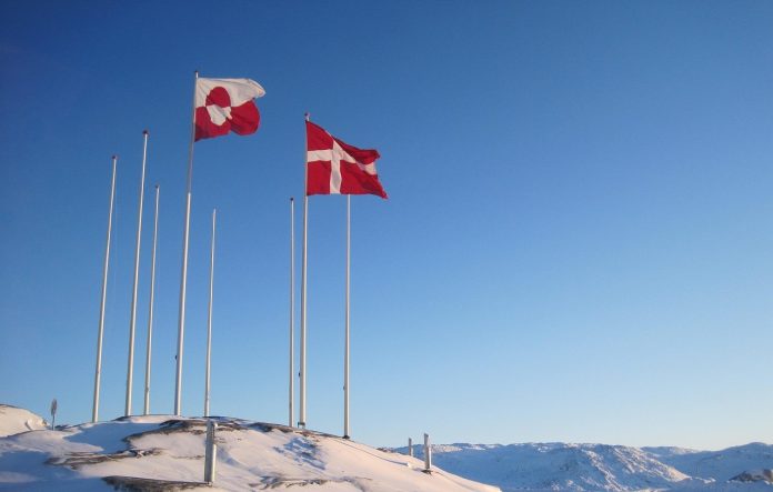 Danmark-Grønland-flagg-dansk-flaggstang