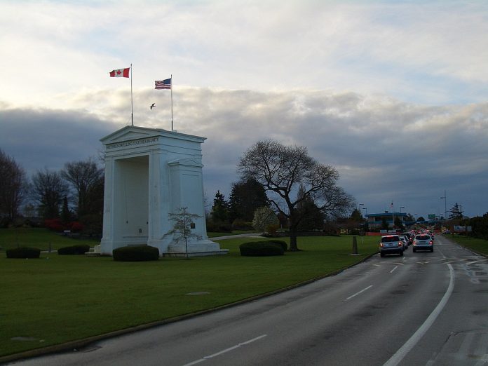 USA-Canada-grense-Fredsbuen-Peace-Arch