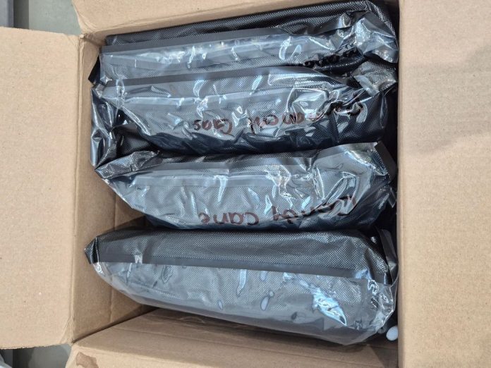 Tolletaten-pressebilde-marihuana-beslag