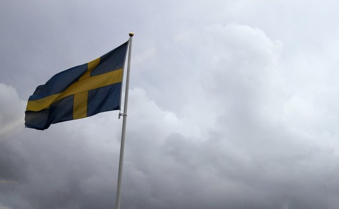 Sverige-Flagg-dyster-negative-nyheter-om-Sverige