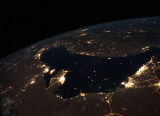 Når geografi blir våpen: kampen om Hormuz 🔒 Persiabukta-Hormuz-NASA-kart-foto-Iran-ISS