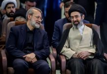 Hardlinere tar grep om makten i Iran som følge av krigen