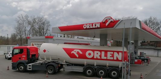 Orlen-Polen-bensin-olje