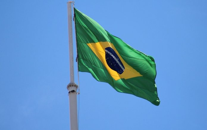 Brasil-flagg-vind