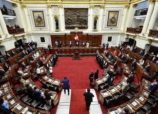 Presidentvalget i Peru: demokratiet ved stupet