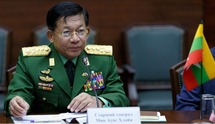 Min Aung Hlaing i uniform