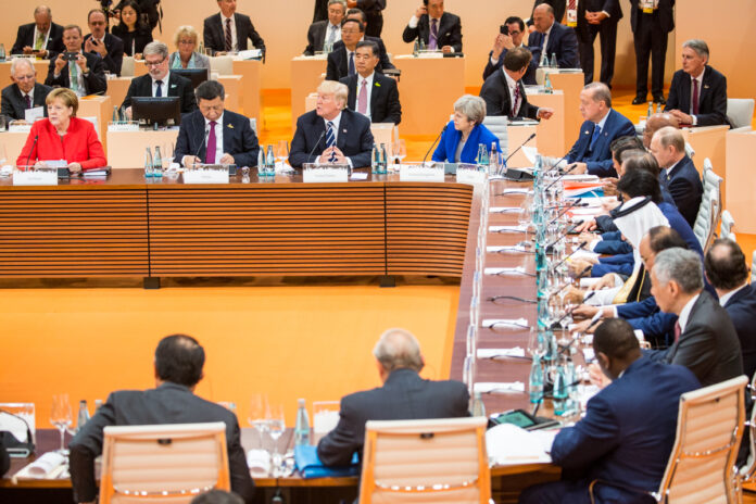 Trump og Xi ved et møtemøbel