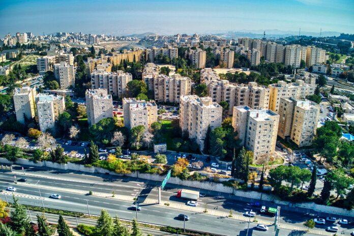 Boligblokker i en bosetning i Jerusalem