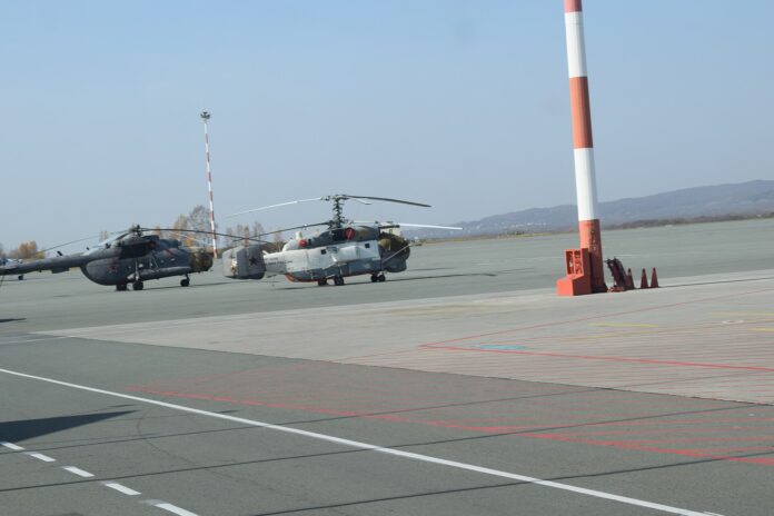 Russiske militærhelikoptre på flyplass
