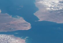Houthiene ved Bab el-Mandeb: en seier for mye? 🔒 Satellittbilde av Bab el-Mandeb-stredet