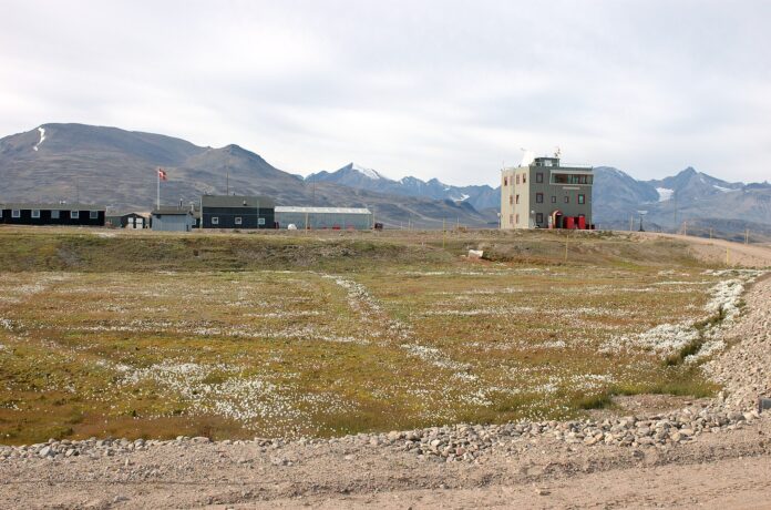 Mestersvig militære lufthavn