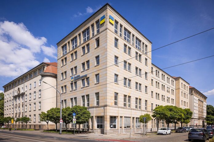 Bygning for Deutsche Rentenversicherung i Dresden.